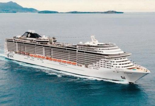 El flamante MSC Fantasia recien terminado